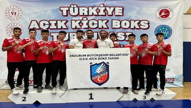 Kick Boksçulardan 12 madalya