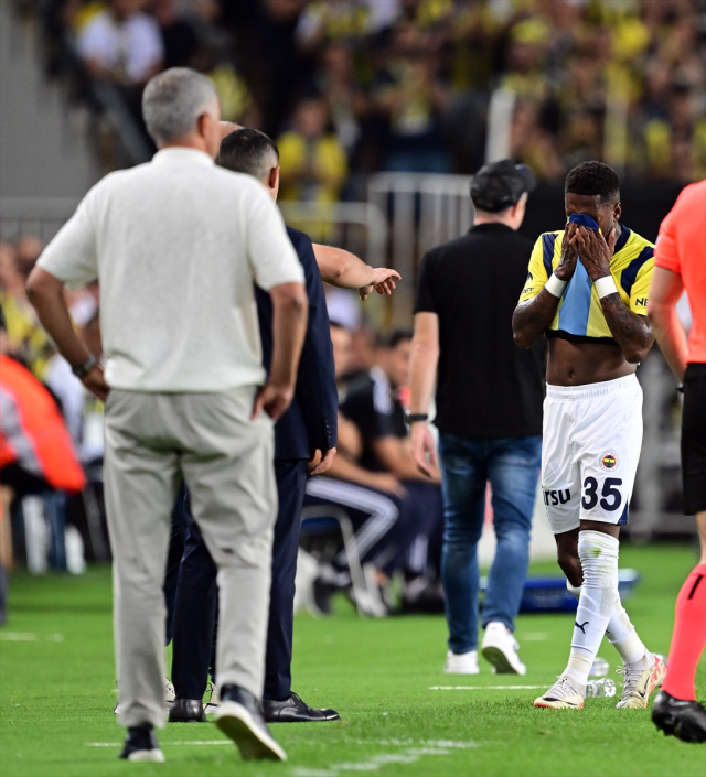 Jose Mourinho'dan Fred açıklaması: Lille maçında bizimle olmayacak