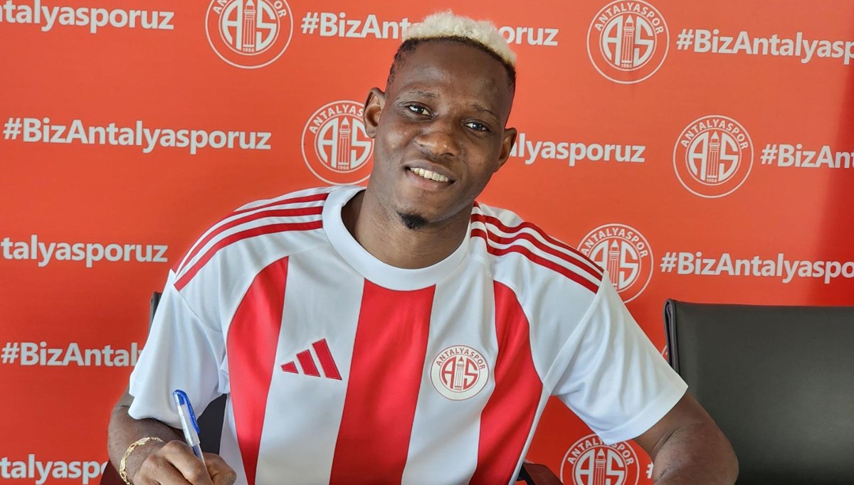 Moussa Djenepo Antalyaspor’da  (2024 yaz transfer sezonu Süper Lig'de biten tüm son dakika transferleri)