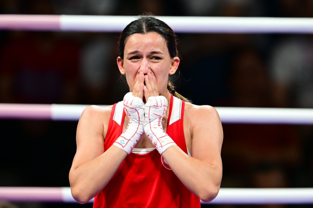 Milli boksör Hatice Akbaş, Paris Olimpiyat Oyunları'nda finale kaldı