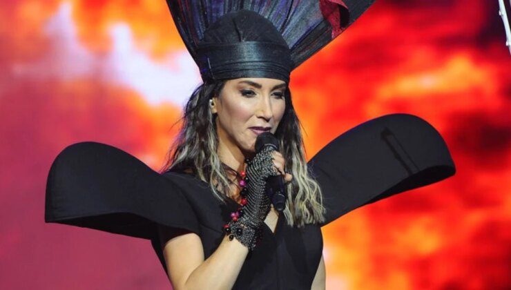 Hande Yener, “Çıplaklardan rahatsızız” diyen kişiye patladı: İran’a git, orada yaşa