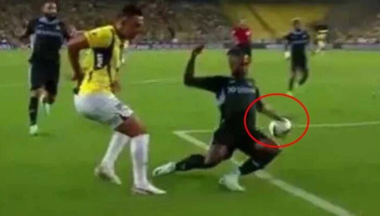 Futbolcular hakemin üzerine koştu! İşte Fenerbahçe’nin penaltı beklediği pozisyon