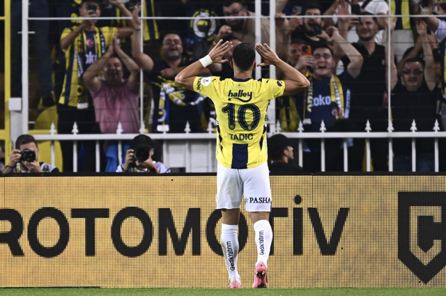 Kadıköy'de Balkan fırtınası! Fenerbahçe, Alanyaspor'u 3-0 yendi