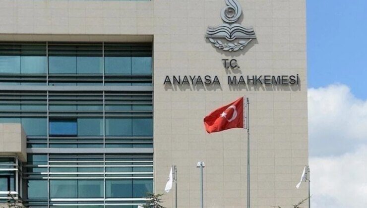 AYM’den Türkiye Gençlik Partisi kararı: Varlığı sona erdirildi, mal varlığı Hazineye geçecek