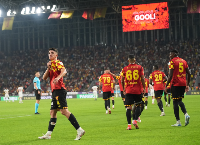 Rakibini sahadan sildi! Göztepe, Kayserispor'u 3-0 mağlup etti