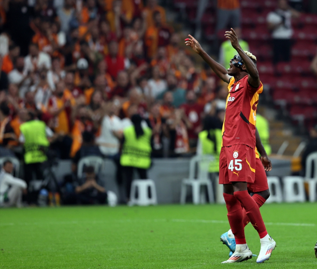 Cimbom 3 puanla başladı! Galatasaray, PAOK'u sahasında 2-1 yendi