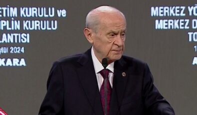 Bahçeli: Anayasa’nın ilk 4 maddesine şaşı bakanlar bizim için yok hükmündedir