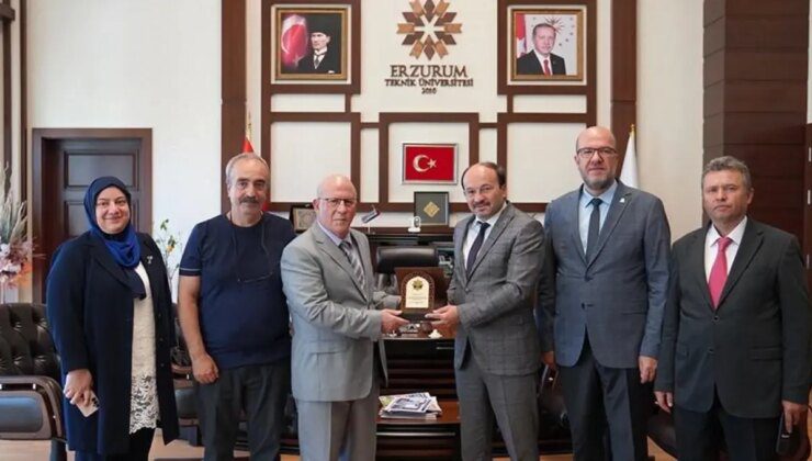 Emekli Öğretmenden Erzurum Teknik Üniversitesi’ne 2000 Kitap Bağışı