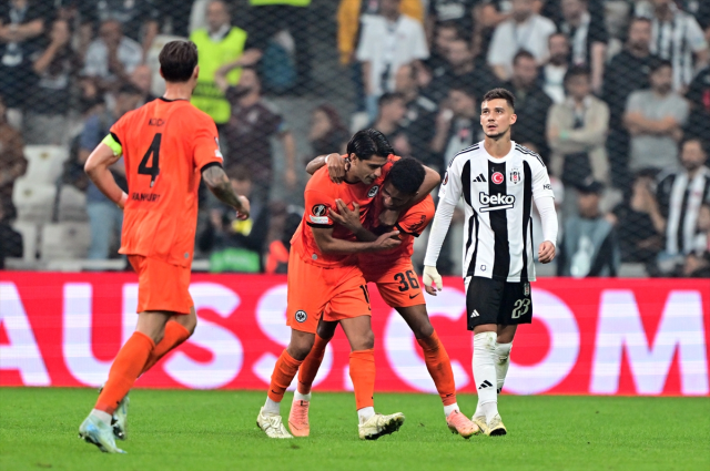 Beşiktaş, Eintracht Frankfurt'a sahasında 3-1 yenildi