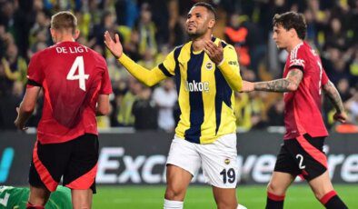 Fenerbahçe, Manchester United ile 1-1 berabere kaldı