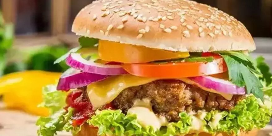 Dünyaca ünlü fast-food zincirlerinde E. Coli paniği!