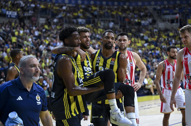 Fenerbahçe Beko, EuroLeague'in ilk haftasında ağırladığı Olympiakos'u 82-71 yendi