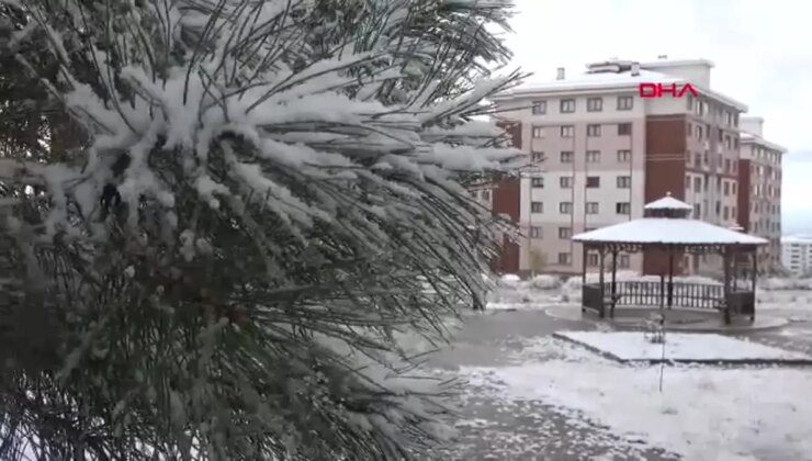 Erzurum’da Kar Yağışı Başladı, Hava Sıcaklıkları Eksi 4 Dereceye Düştü