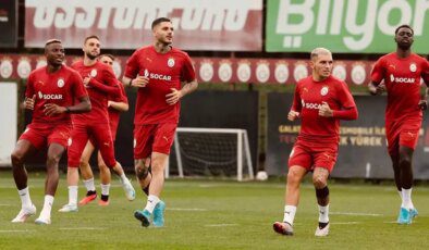 Galatasaraylı futbolcu, antrenmana maskeyle çıkmak zorunda kaldı