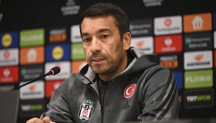 Beşiktaş’ta Van Bronckhorst ile yollar ayrıldı Son Dakika Spor Haberleri