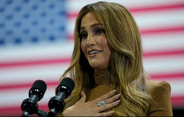 Jennifer Lopez Trump'a sert çıktı: 'Bu topraklar hepimizin'