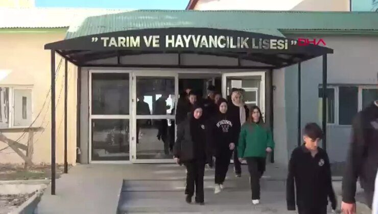 Erzurum Tarım Lisesi’nde Güzlük Ekim İmece Usulü Yapıldı