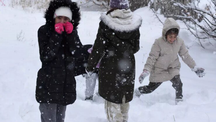 Erzurum’da Eğitime 1 Gün Ara Verildi