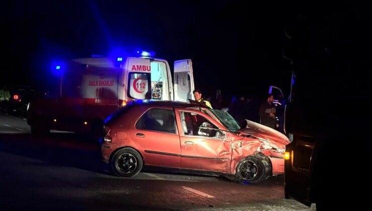 Erzurum’da Servis Aracı ile Otomobil Çarpıştı: 6 Yaralı