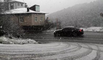 İstanbul’da beklenen kar yağışı başladı