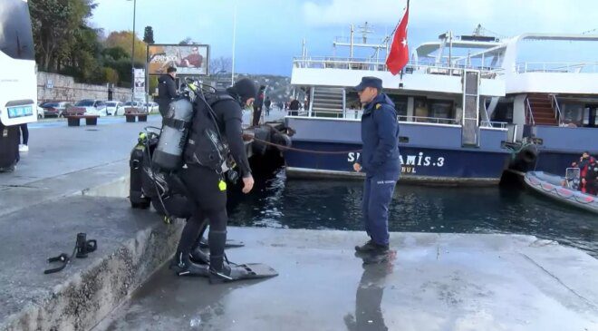 Sarıyer’de denize düşen kız arkadaşının peşinden atlayan gencin görüntüleri ortaya çıktı