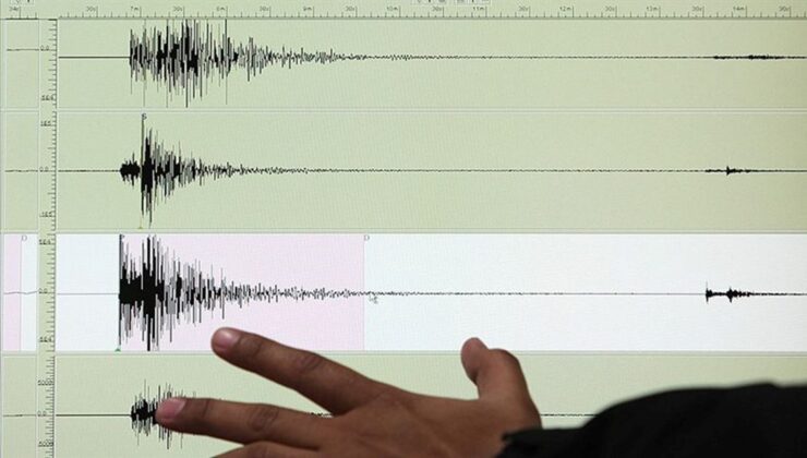 Pasifik’teki Vanuatu’da 7.3 büyüklüğünde deprem