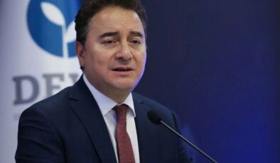 Ali Babacan ekonomik sorunların çözümünü kendinde buldu