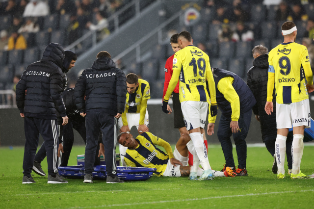 Fenerbahçenin yıldızı sezonu kapattı