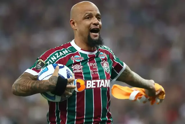 Felipe Melo futbolu bıraktı