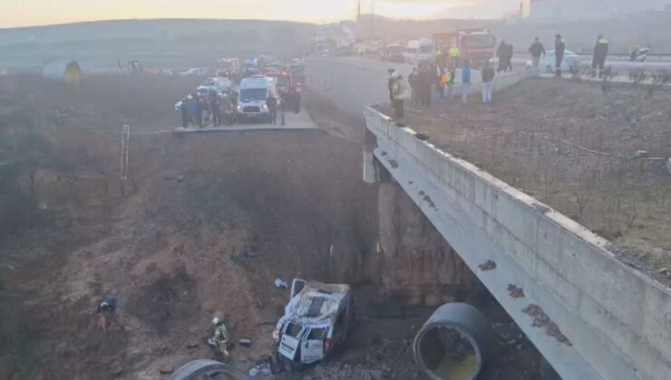 İşçi servisi şarampole devrildi: 3 ölü, 15 yaralı